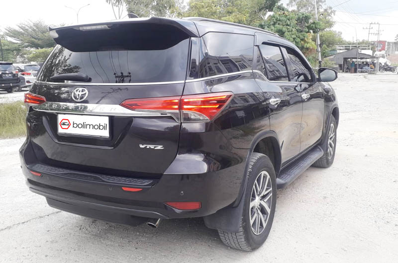 Toyota Dijual Fortuner VRZ 4X2 2.4 AT Tahun 2016 RIAU